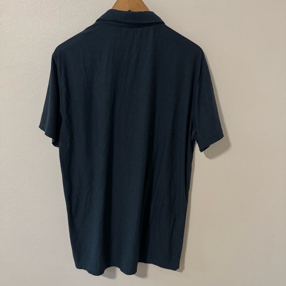 Vuori Strato Tech Polo Navy Heather Preppy Performance Athleisure-Large - Picture 2 of 8